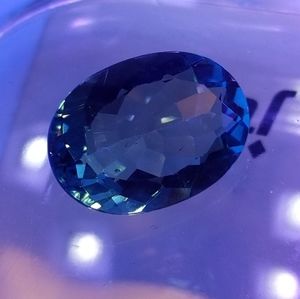 Huge! natural  14 carat color changing oval  flourite gemstone